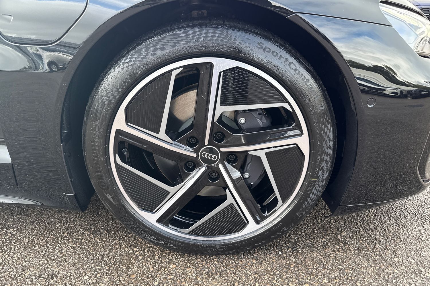 Used Audi e-tron GT 2025 for sale - 75908887: Photo 9