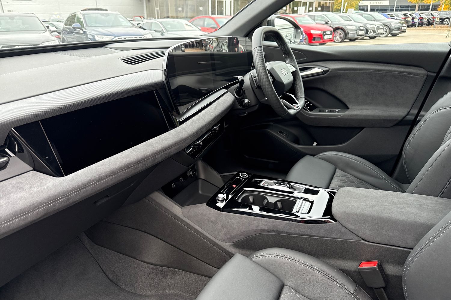 Used Audi Q6 e-tron 2025 for sale - 76036840: Photo 14