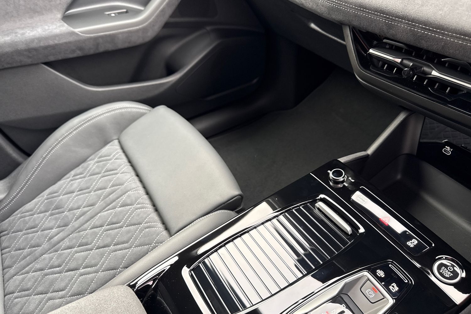 Used Audi Q6 e-tron 2025 for sale - 76036840: Photo 19