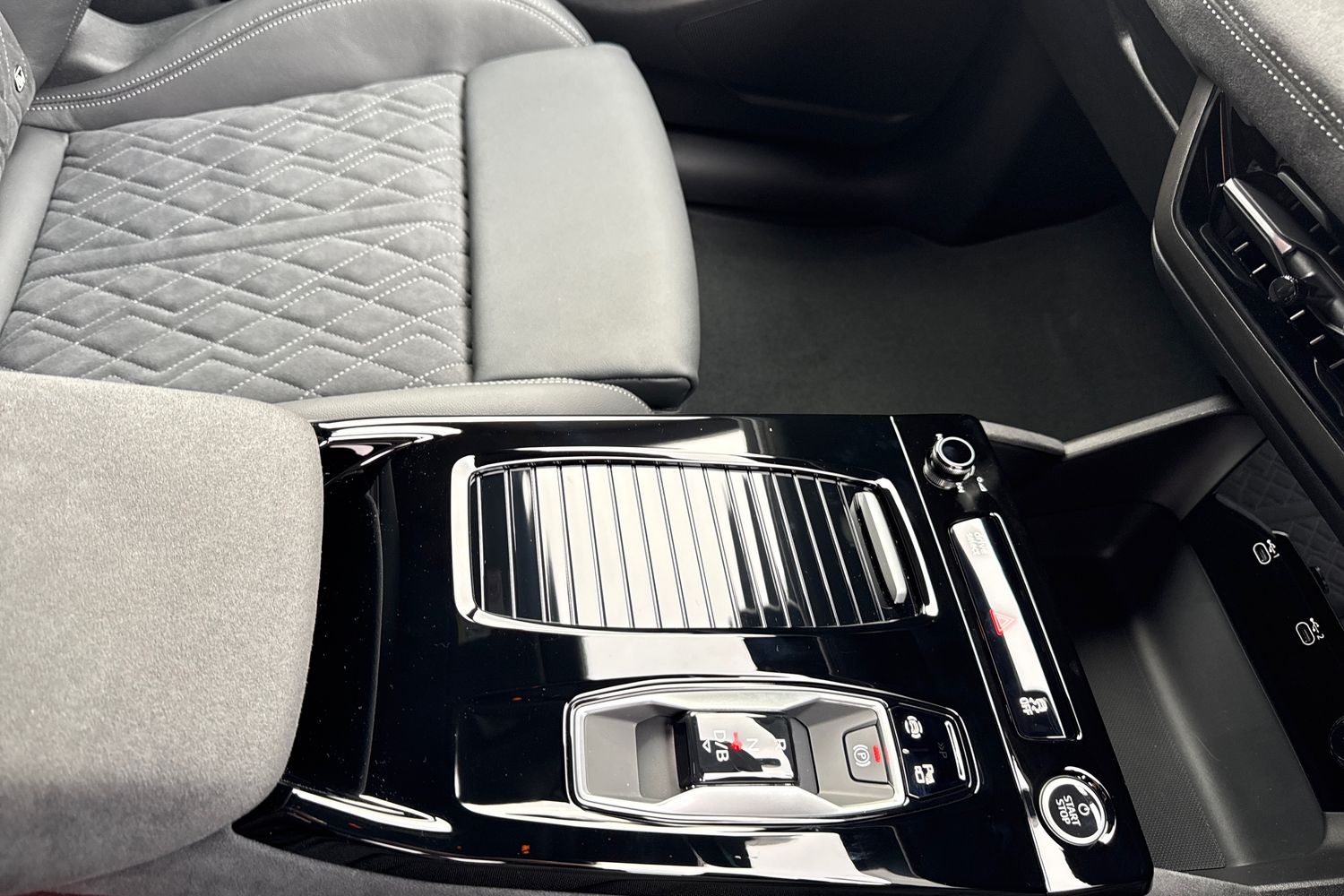 Used Audi Q6 e-tron 2025 for sale - 76036840: Photo 22