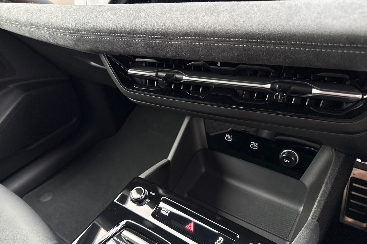 Used Audi Q6 e-tron 2025 for sale - 76036840: Photo 53