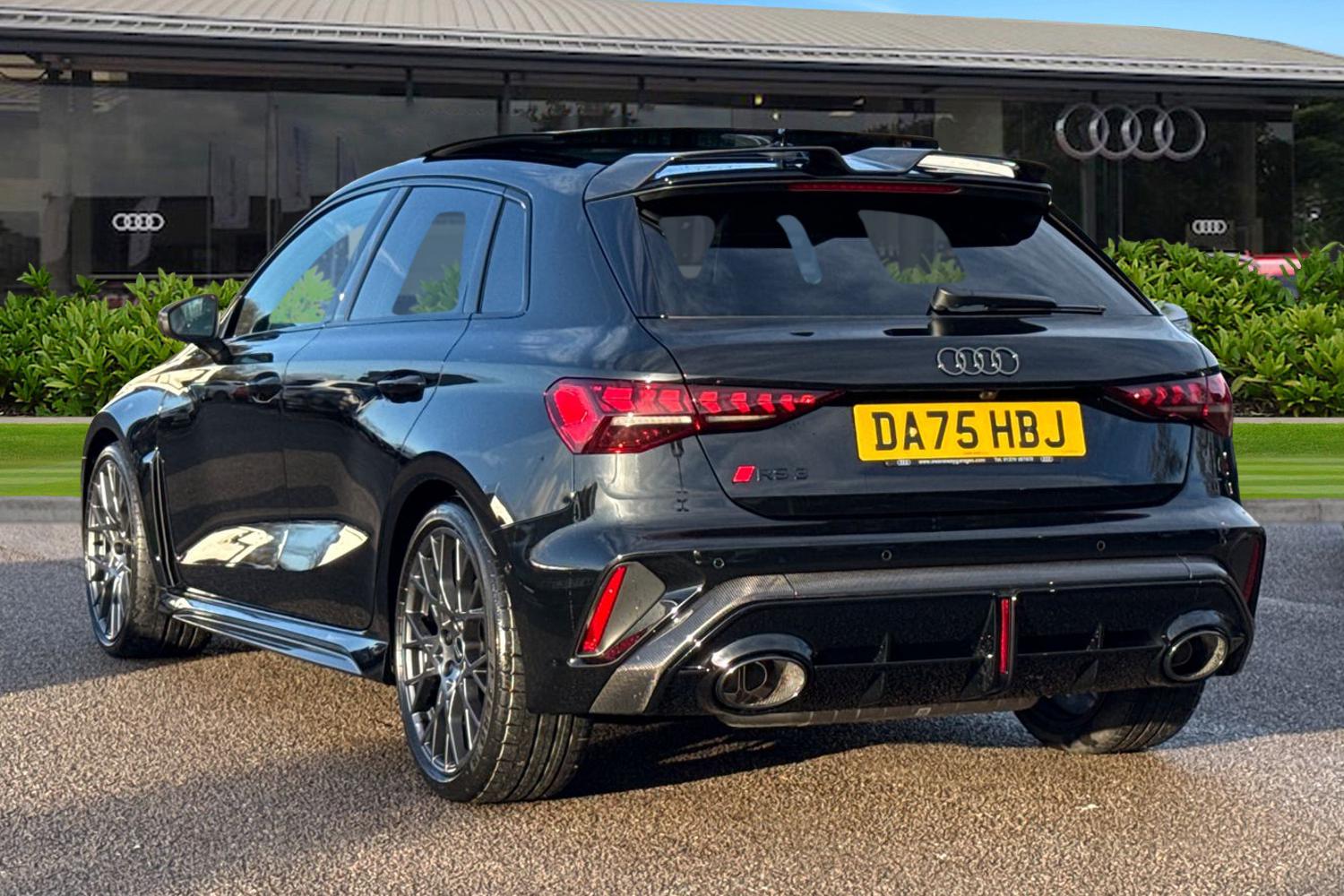 Used Audi RS3 2025 for sale - 77187349: Photo 2