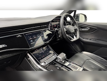 Used Audi Q7 2023 for sale - 76395370: Photo