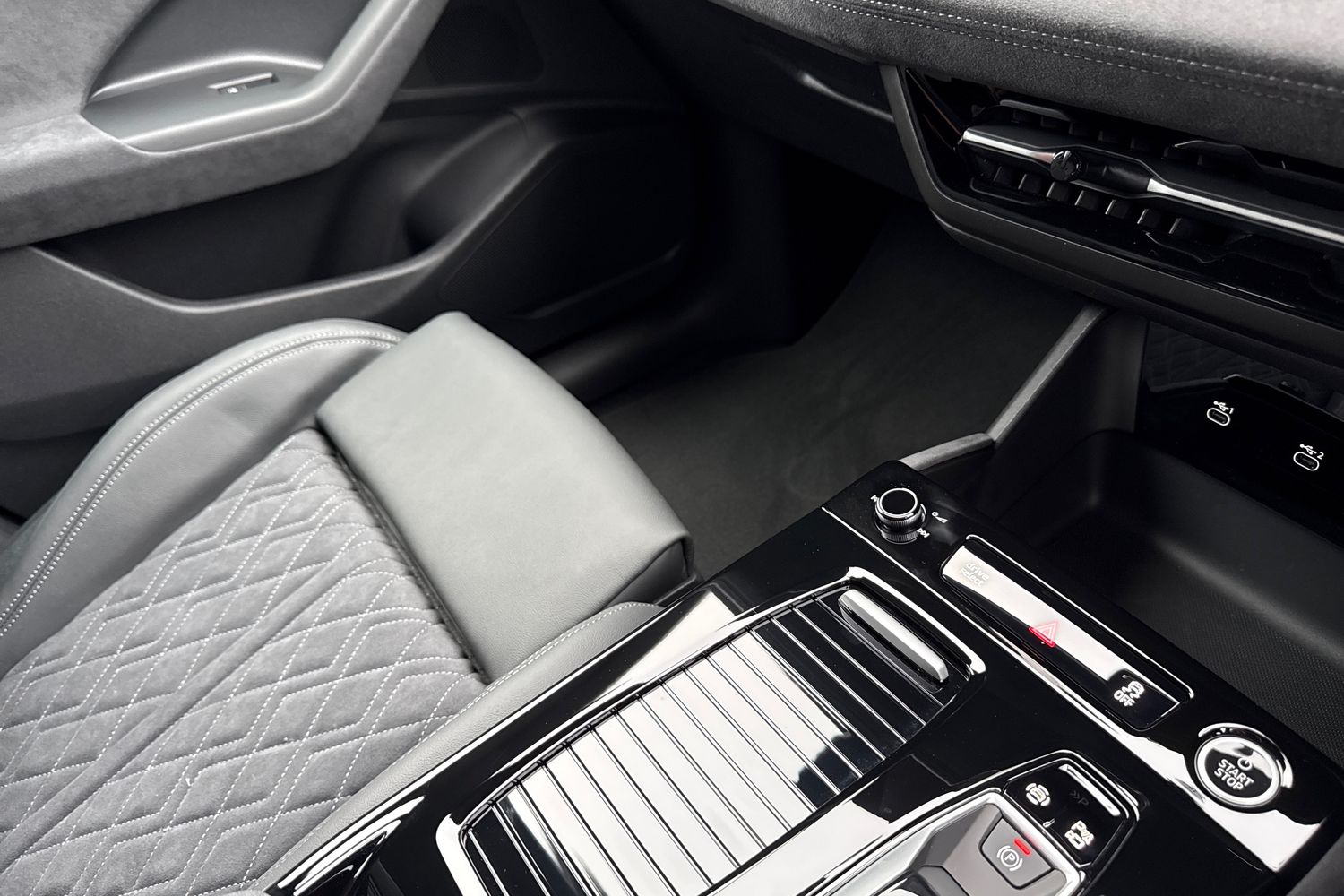 Used Audi Q6 e-tron 2026 for sale - 76985372: Photo 19