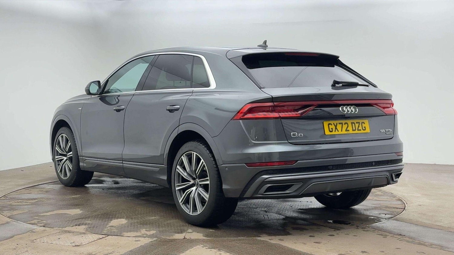 Used Audi Q8 2022 for sale - 76546206: Photo 2