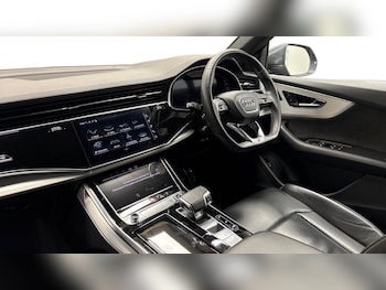 Used Audi Q8 2022 for sale - 76546206: Photo