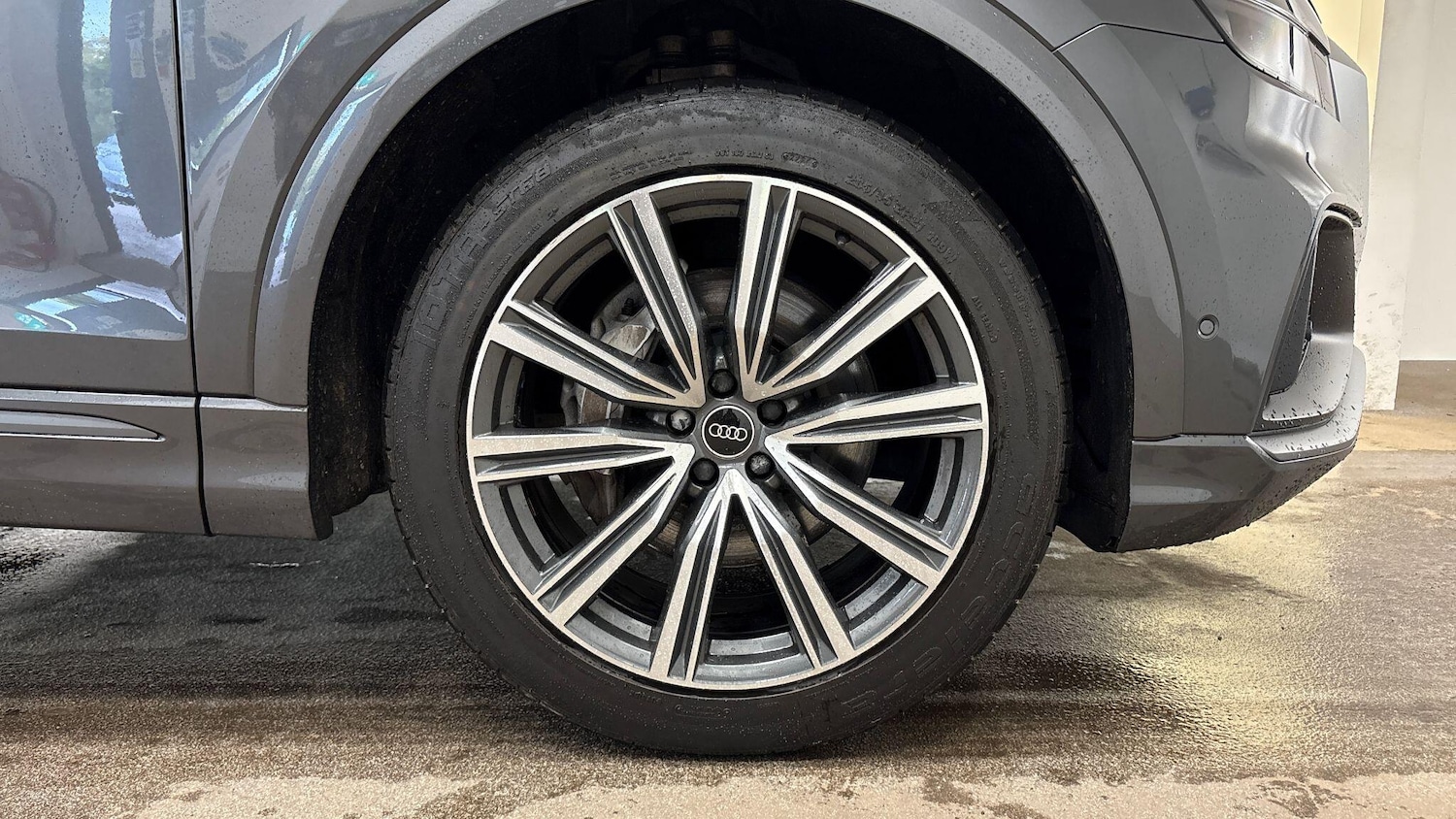 Used Audi Q8 2022 for sale - 76546206: Photo 8