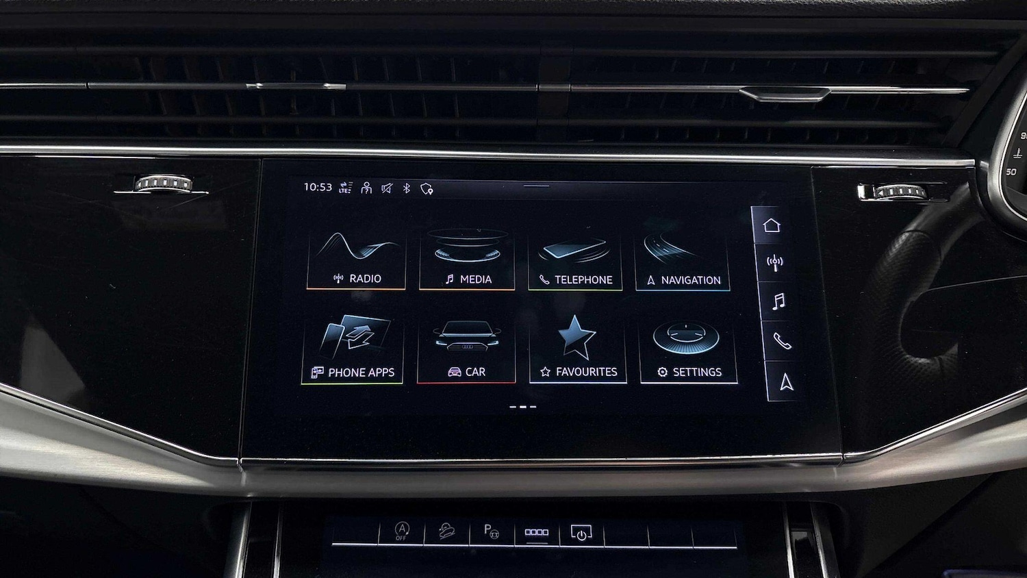 Used Audi Q8 2022 for sale - 76546206: Photo 9