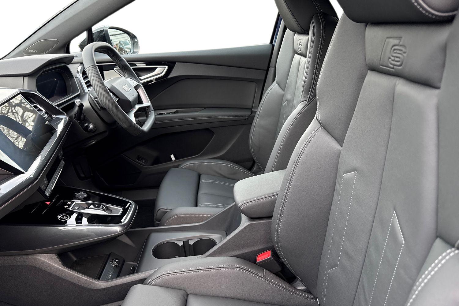 Used Audi Q4 e-tron 2026 for sale - 77463200: Photo 15