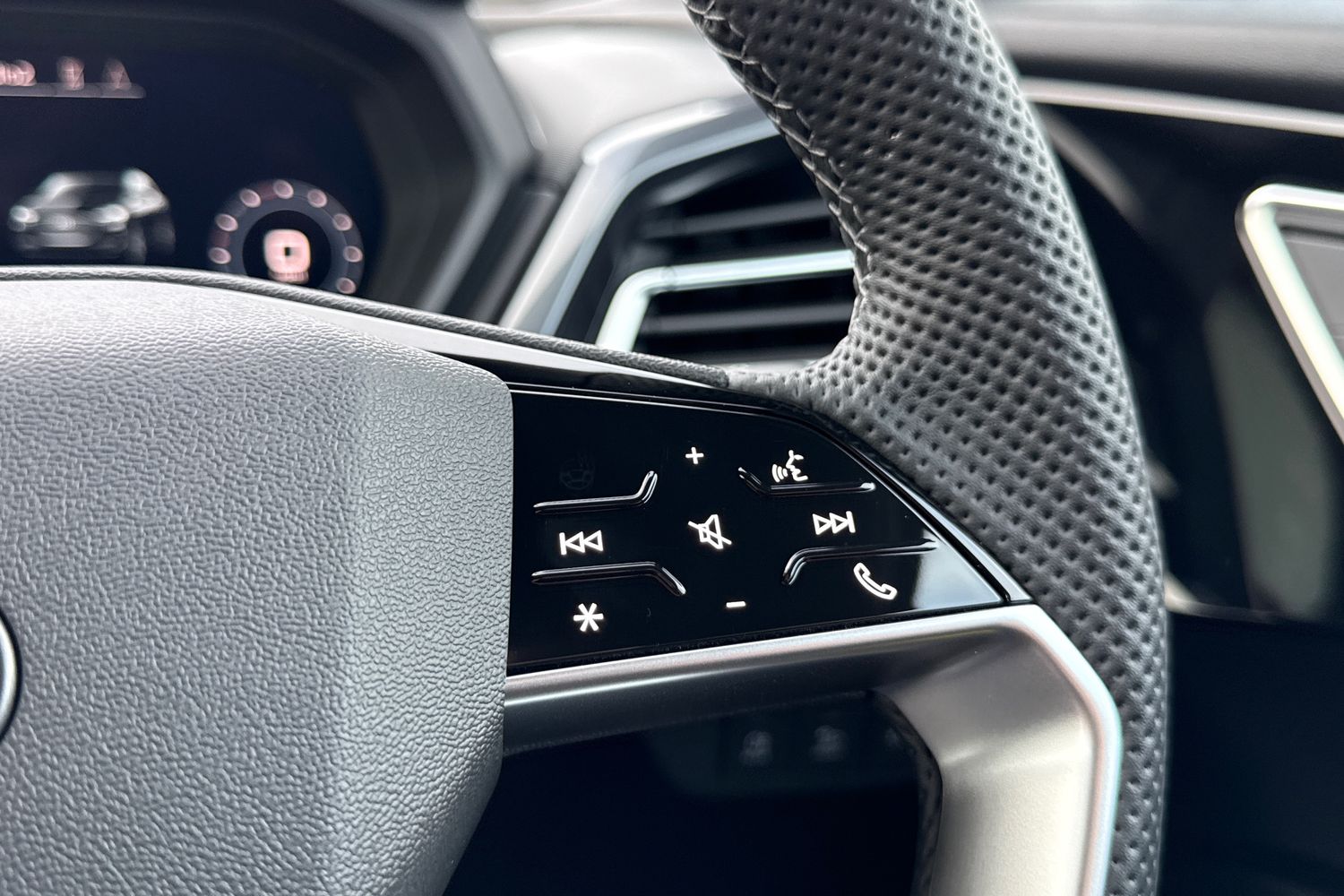 Used Audi Q4 e-tron 2026 for sale - 77463200: Photo 24