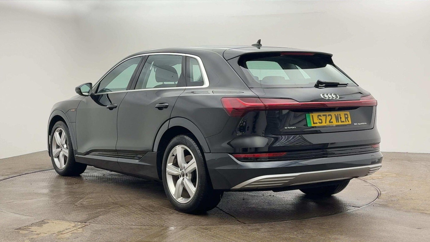 Used Audi e-tron 2022 for sale - 77355411: Photo 2