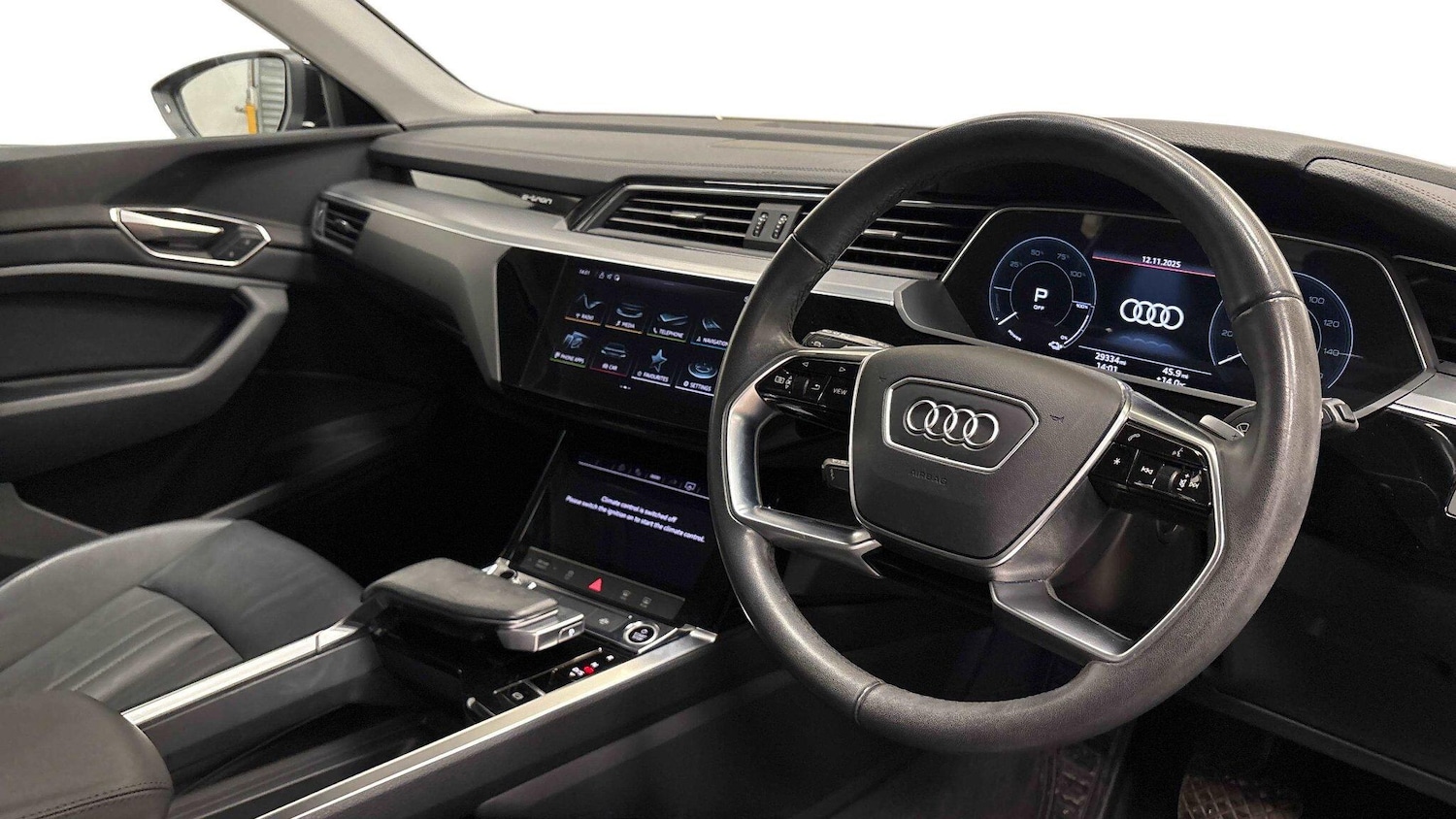Used Audi e-tron 2022 for sale - 77355411: Photo 4