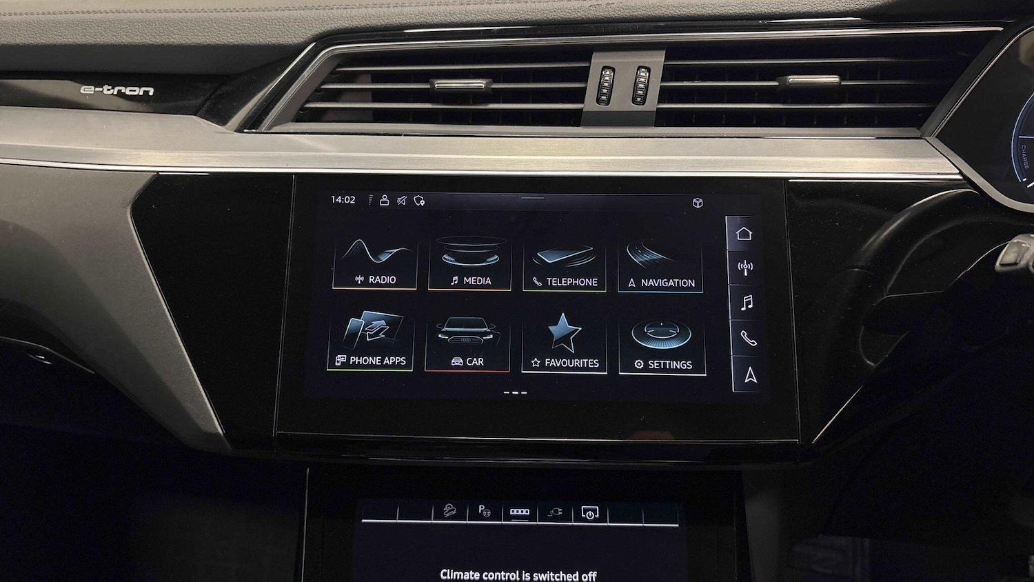 Used Audi e-tron 2022 for sale - 77355411: Photo 8