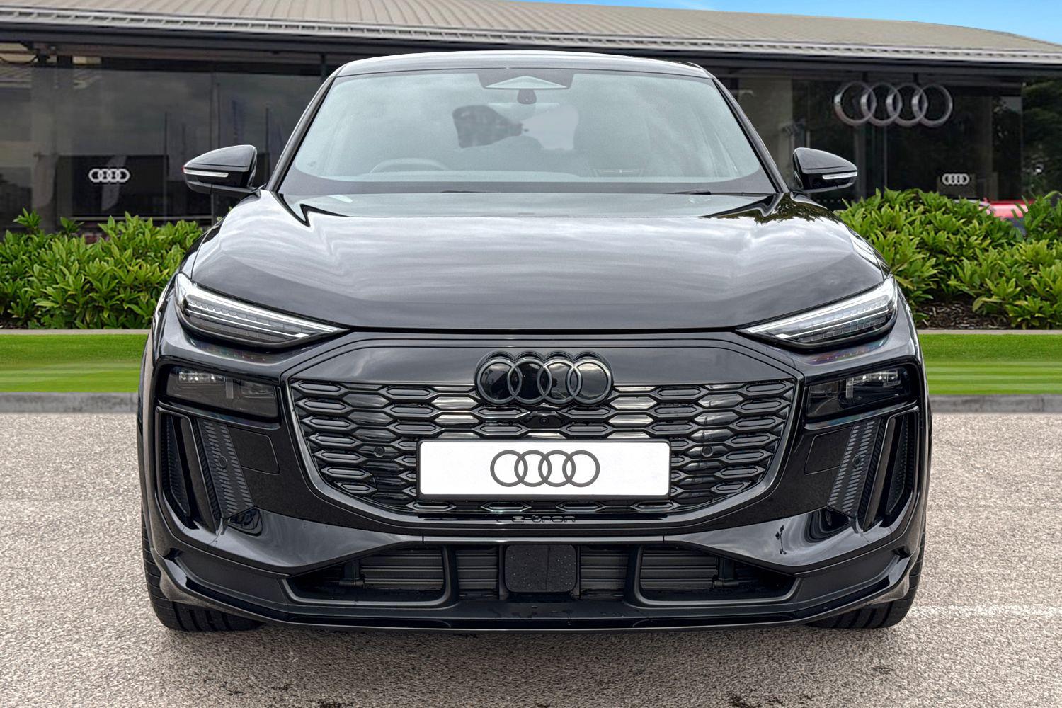 Used Audi Q6 e-tron 2025 for sale - 76972813: Photo 5