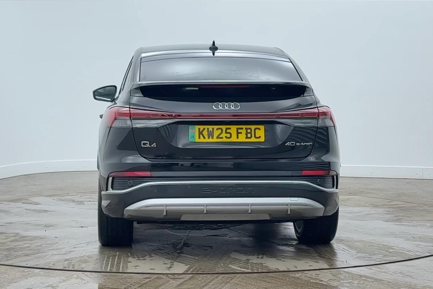 Used Audi Q4 e-tron 2025 for sale - 77546385: Photo 4
