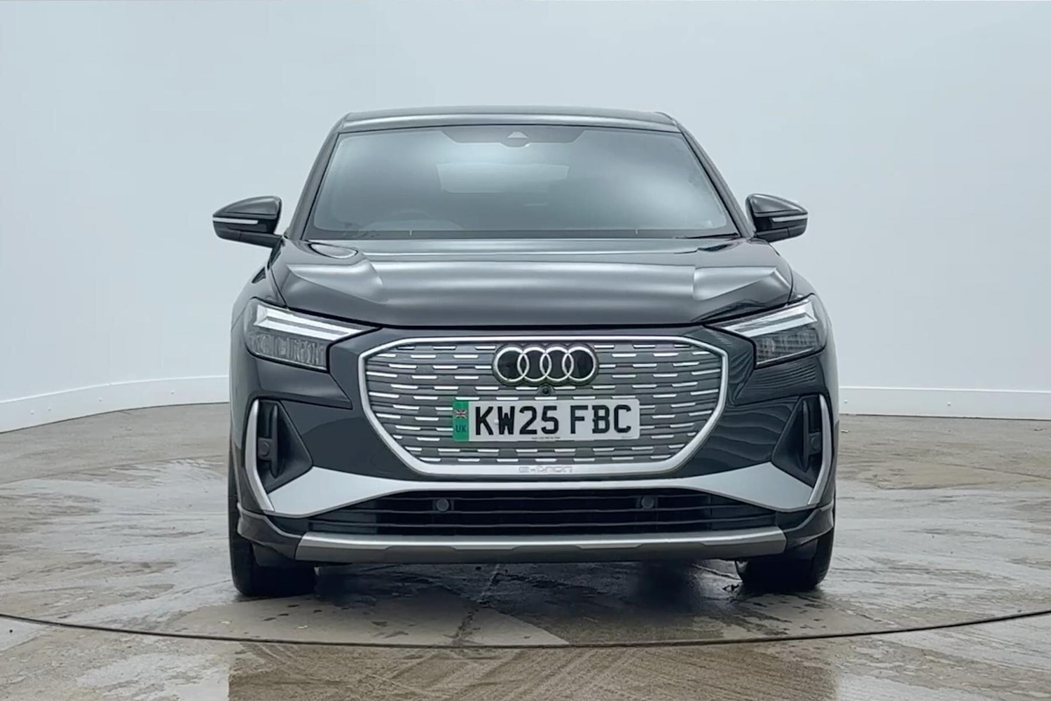 Used Audi Q4 e-tron 2025 for sale - 77546385: Photo 5