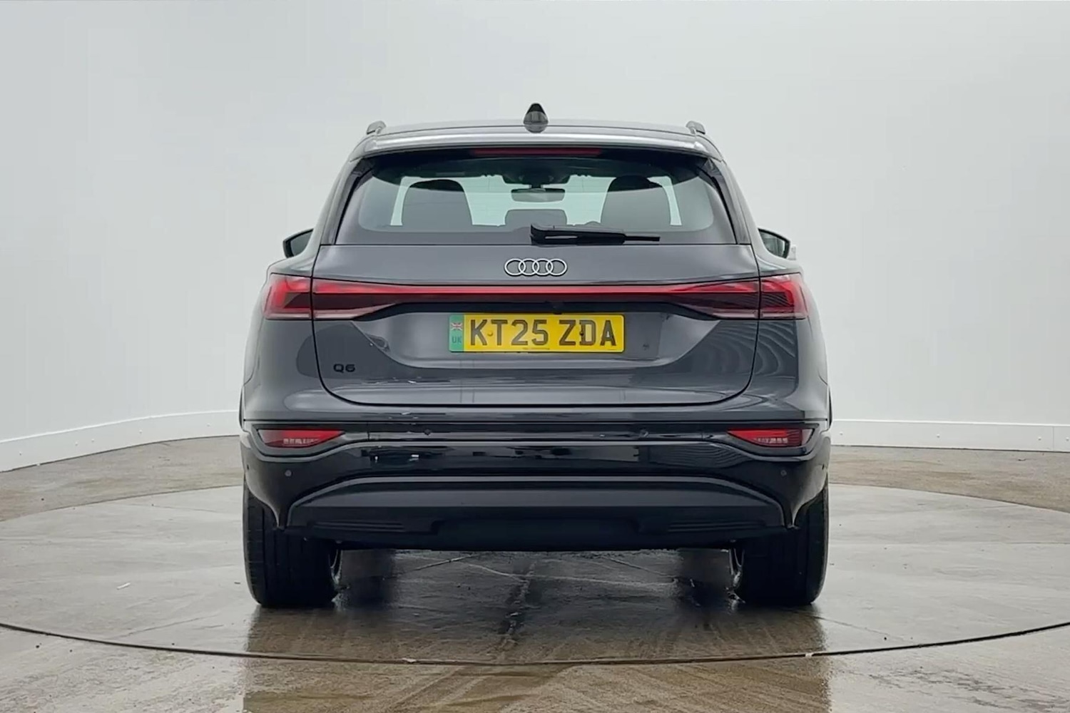 Used Audi Q6 e-tron 2025 for sale - 77764534: Photo 4