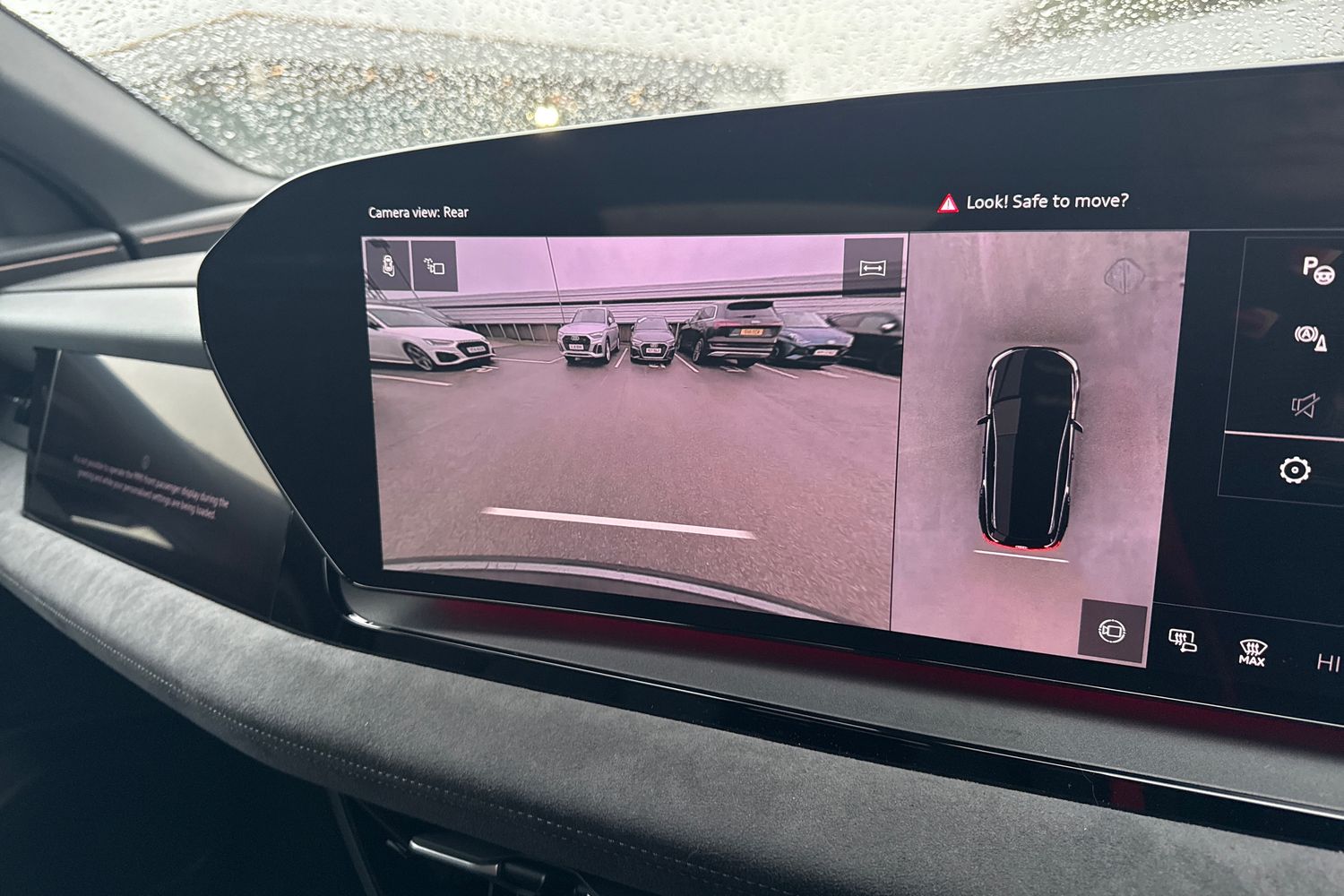 Used Audi Q6 e-tron 2026 for sale - 76711733: Photo 32