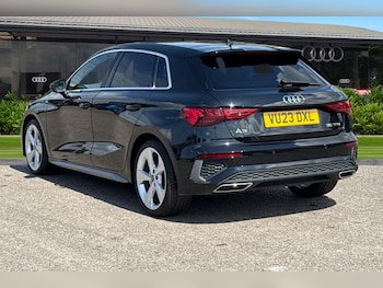 Used Audi A3 2023 for sale - 79055314: Photo
