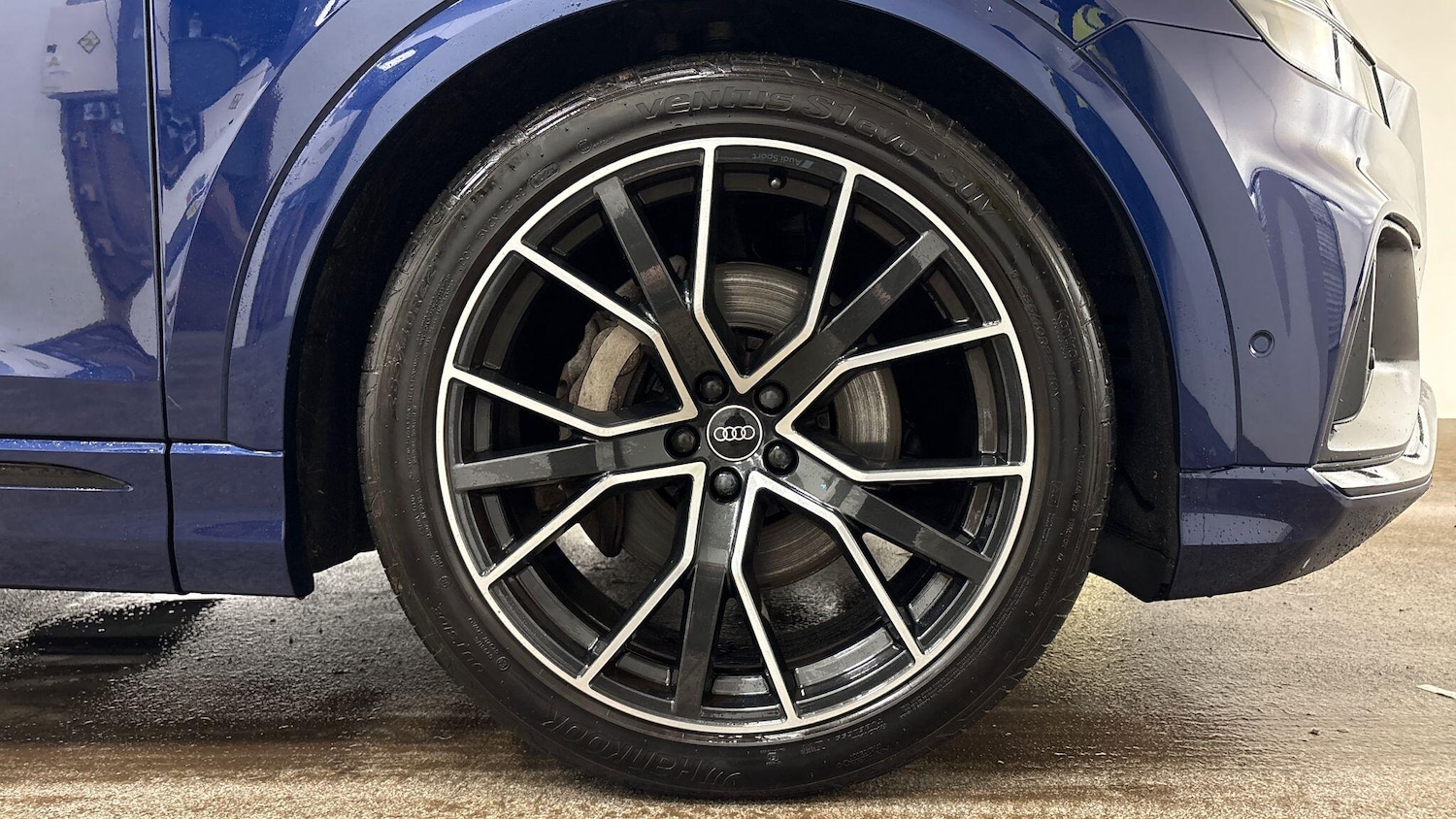 Used Audi Q8 2022 for sale - 76847906: Photo 10