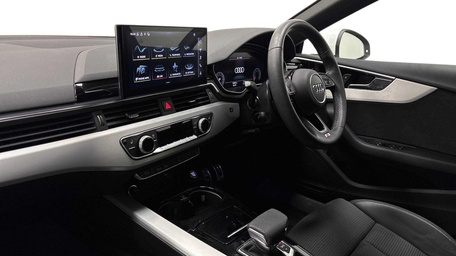 Used Audi A5 2023 for sale - 77764483: Photo 4