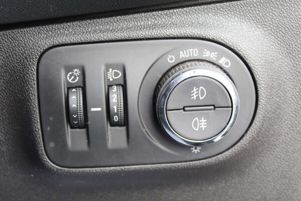 Used Vauxhall Corsa 2018 for sale - 76103774: Photo 23