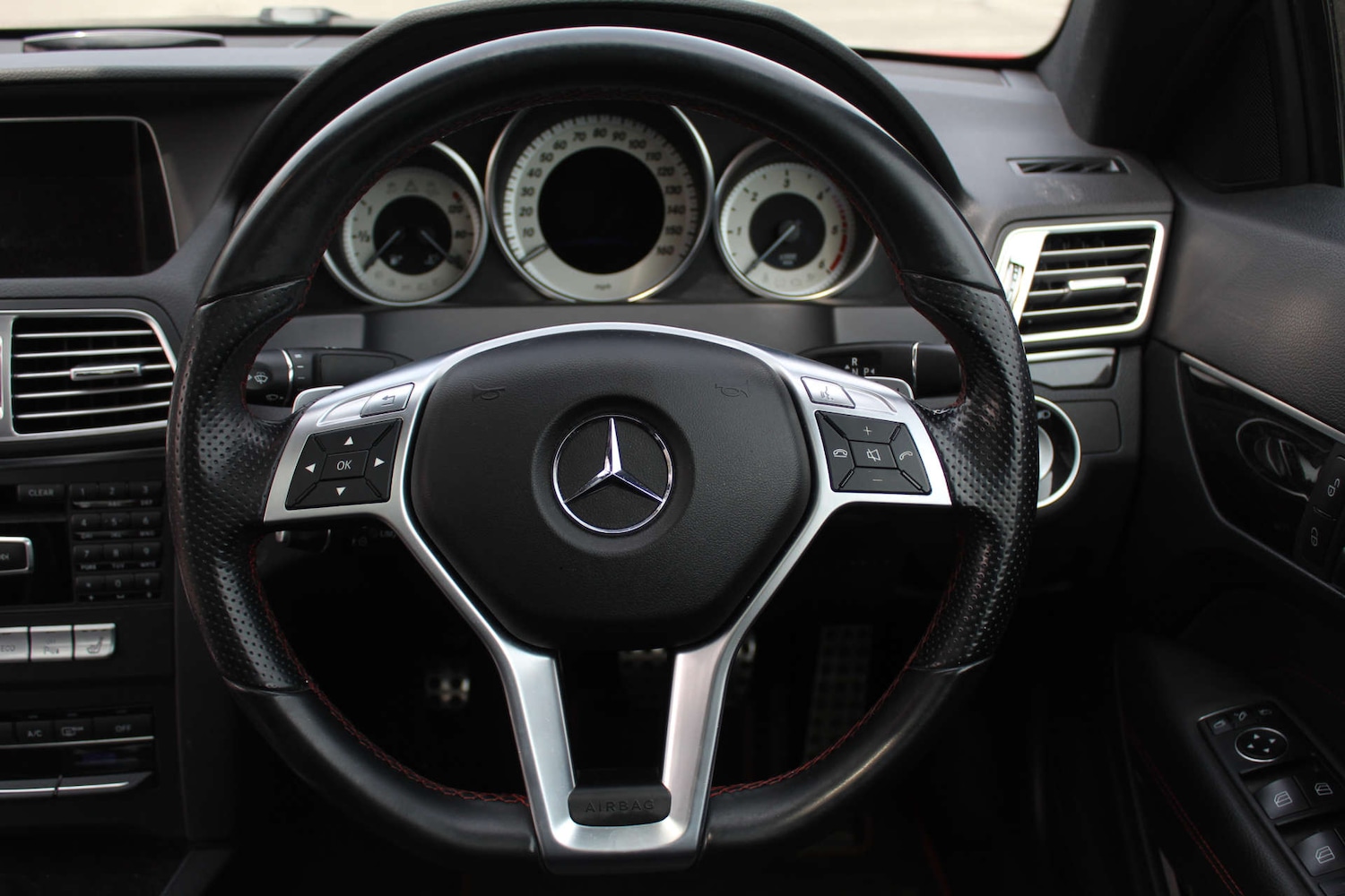 Used Mercedes-Benz E-Class 2013 for sale - 76103754: Photo 13