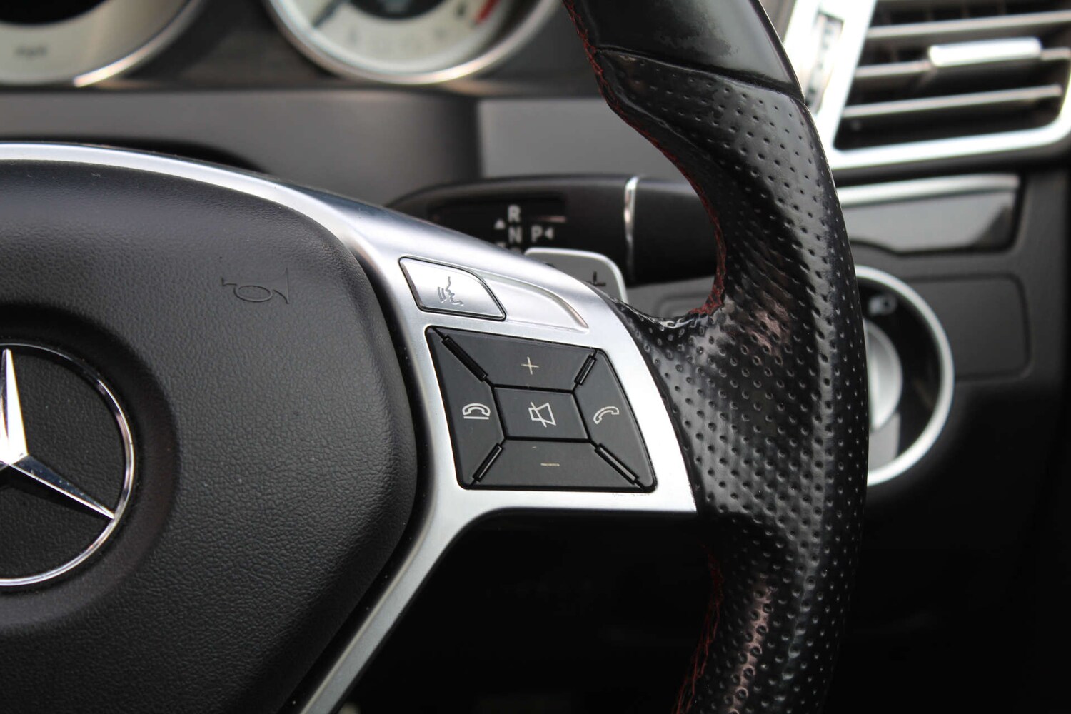 Used Mercedes-Benz E-Class 2013 for sale - 76103754: Photo 15