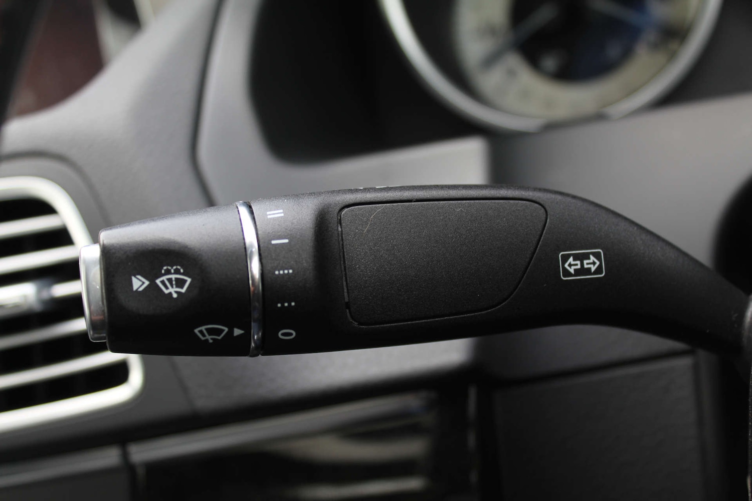 Used Mercedes-Benz E-Class 2013 for sale - 76103754: Photo 16