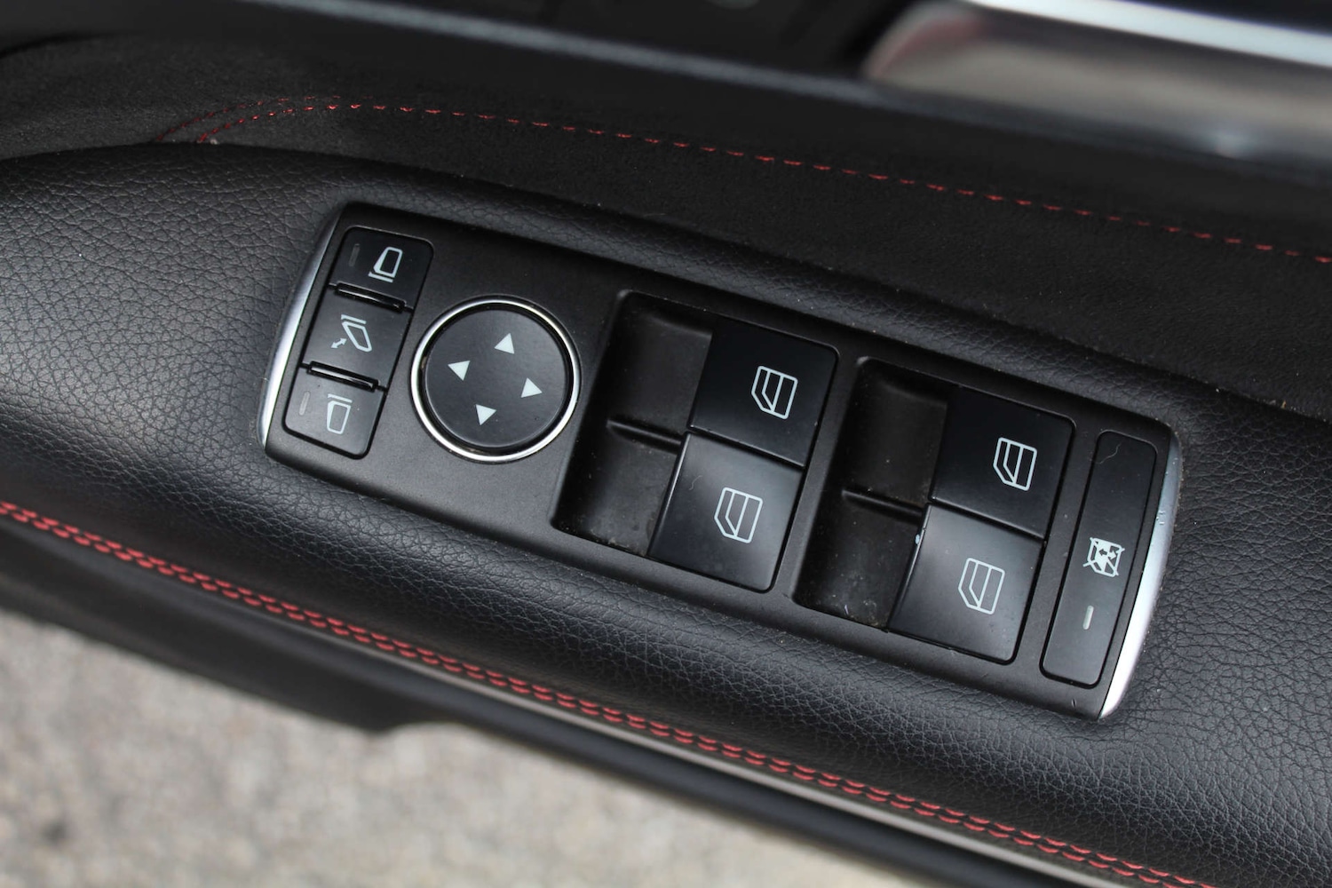 Used Mercedes-Benz E-Class 2013 for sale - 76103754: Photo 27