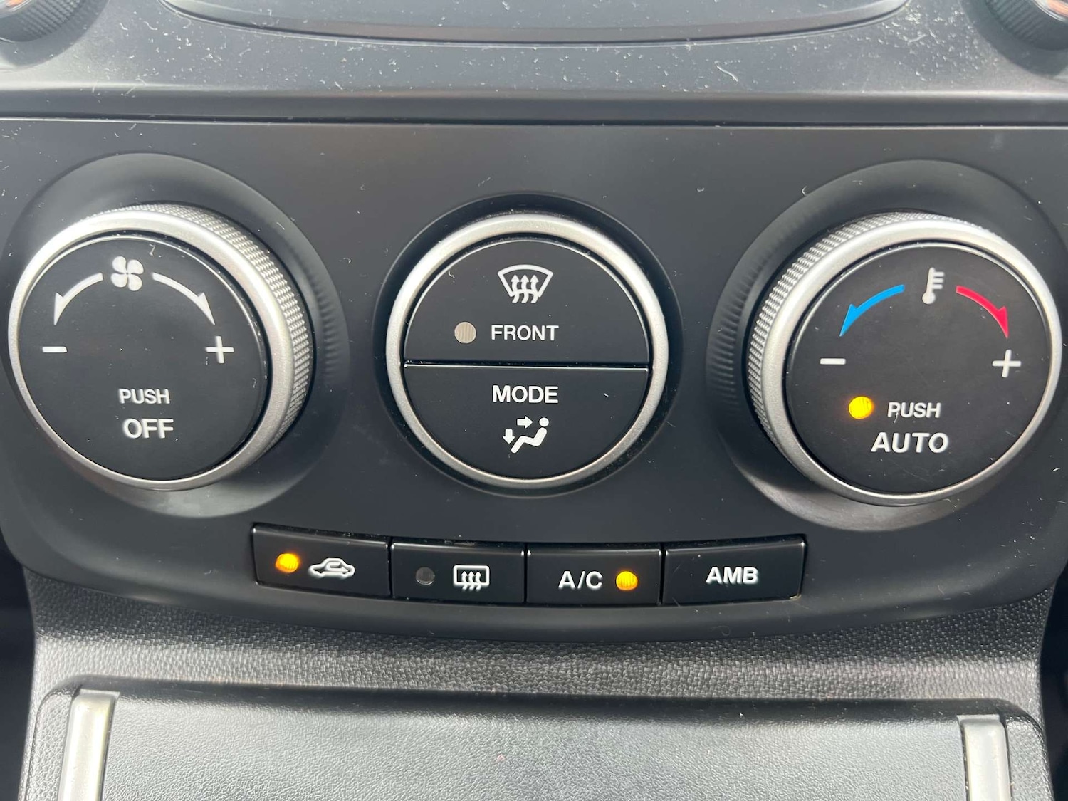 Used Mazda Mazda5 2010 for sale - 76103780: Photo 24