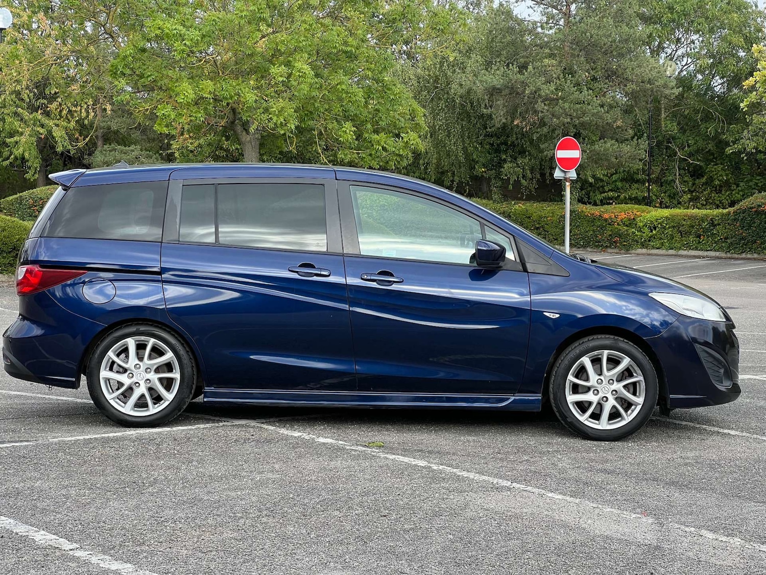 Used Mazda Mazda5 2010 for sale - 76103780: Photo 7