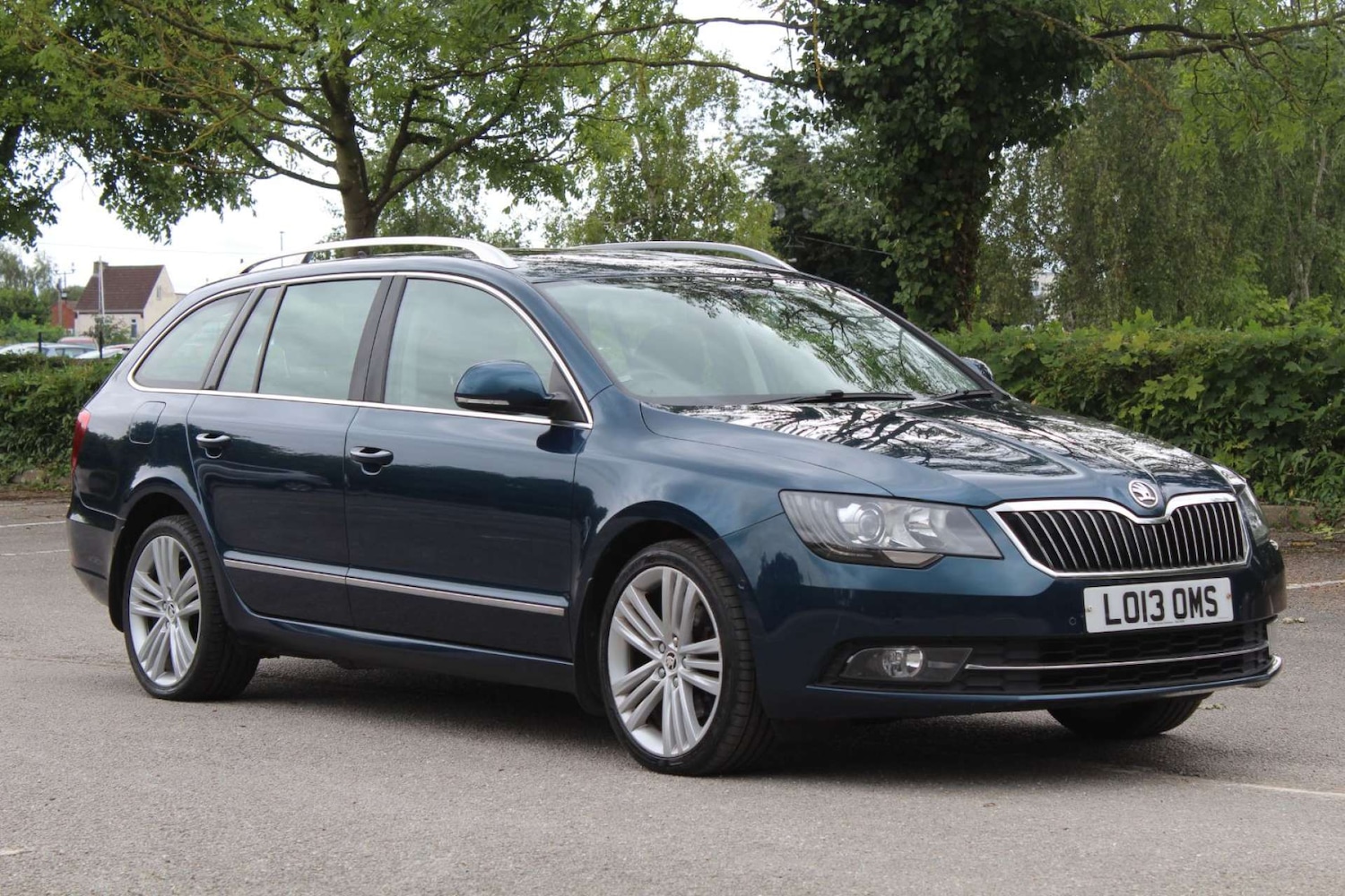 Used Skoda Superb 2013 for sale - 76103907: Photo 1