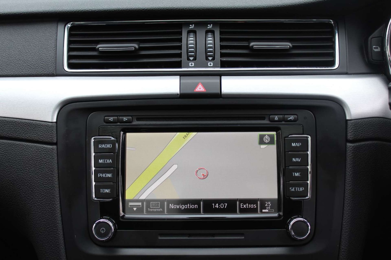 Used Skoda Superb 2013 for sale - 76103907: Photo 32