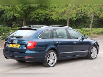Used Skoda Superb 2013 for sale - 76103907: Photo 3