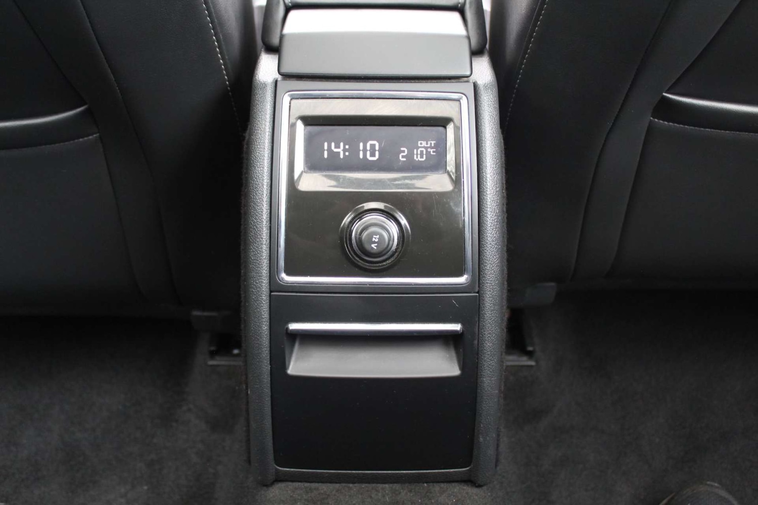 Used Skoda Superb 2013 for sale - 76103907: Photo 42