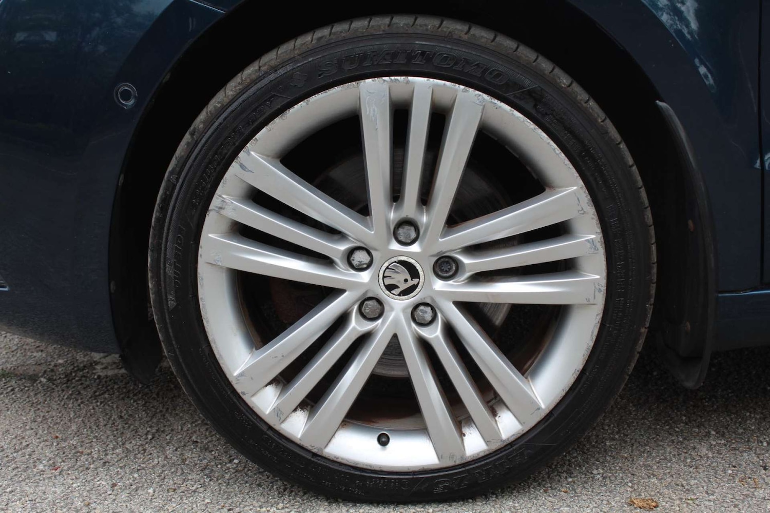 Used Skoda Superb 2013 for sale - 76103907: Photo 47