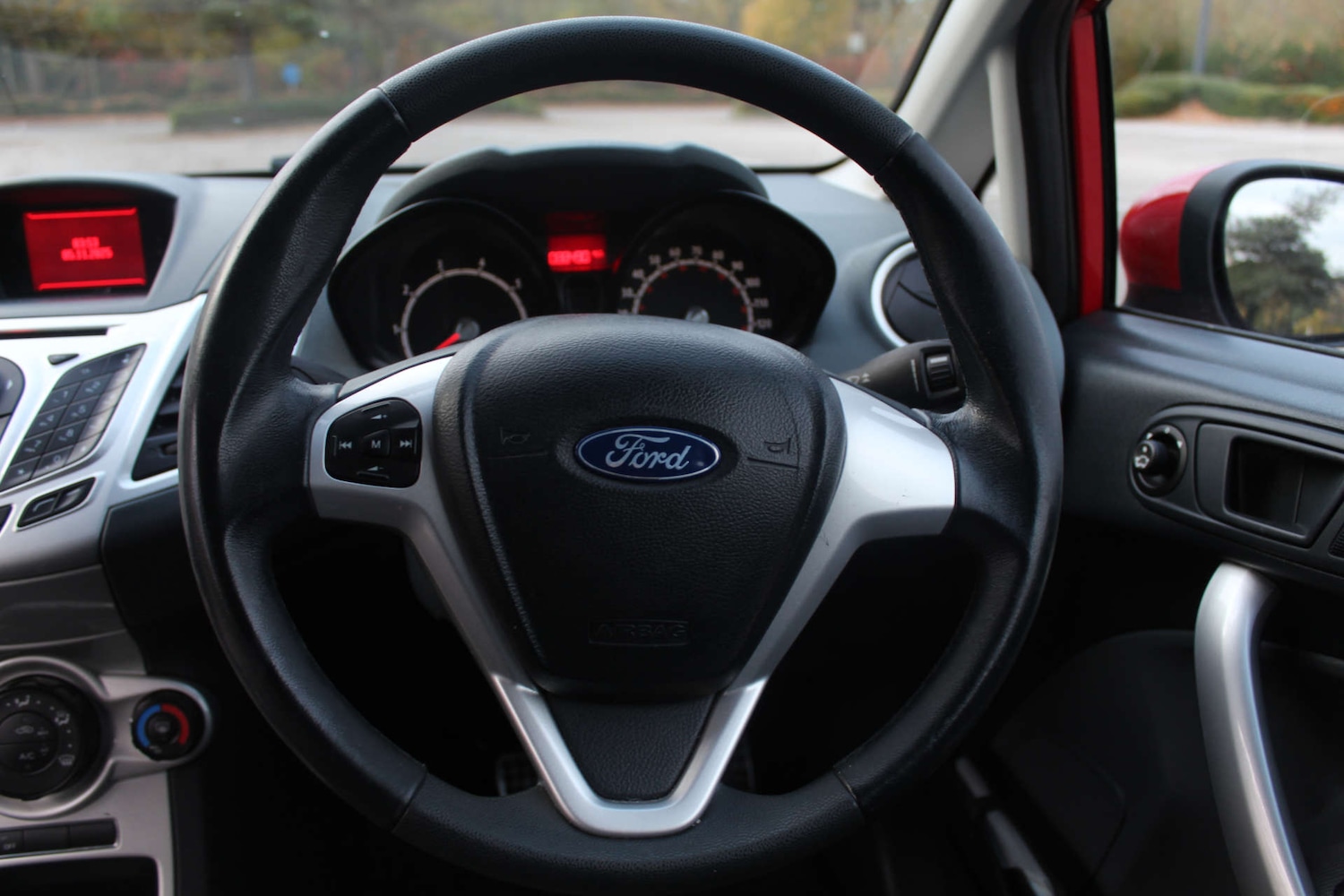 Used Ford Fiesta 2010 for sale - 76481401: Photo 12