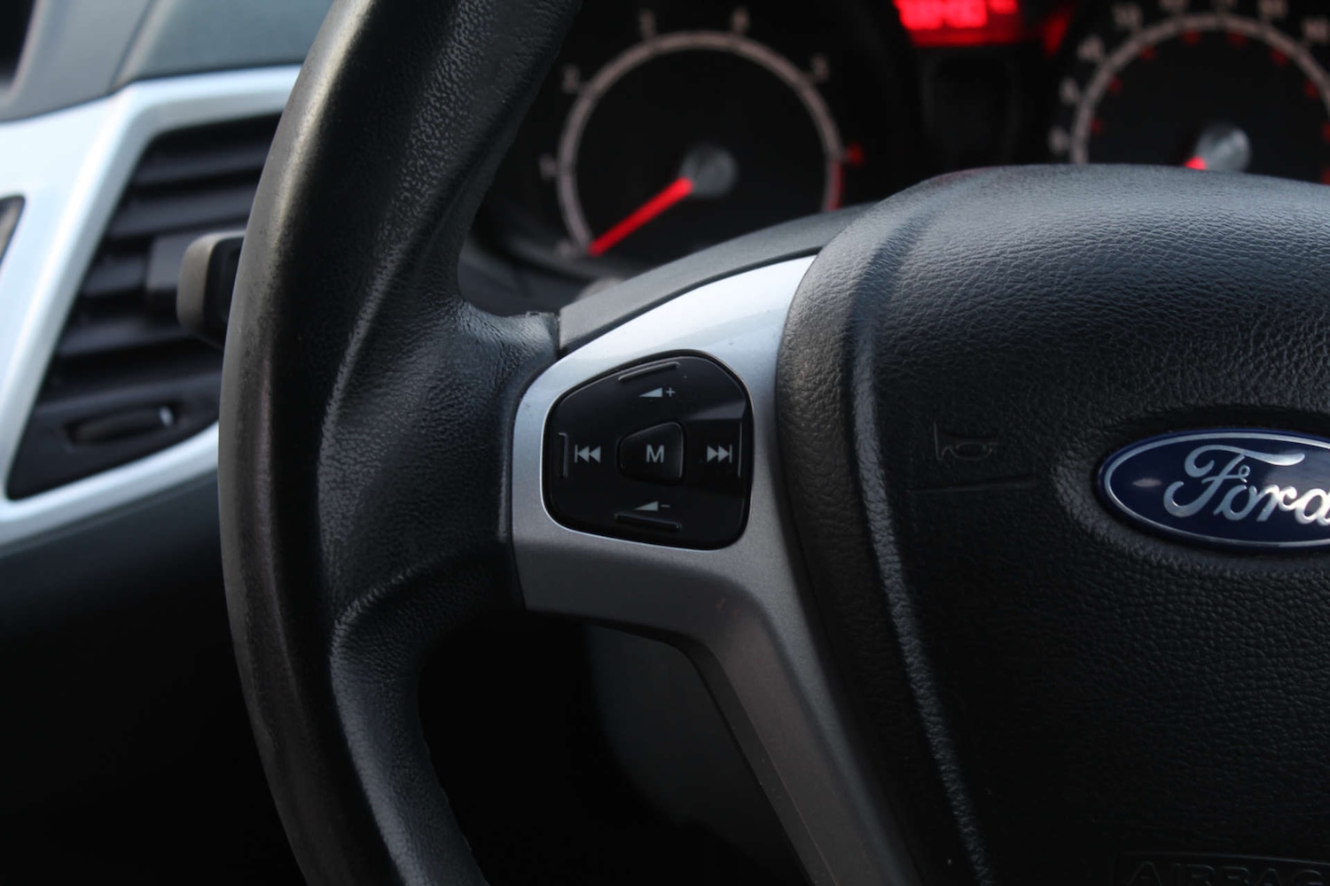 Used Ford Fiesta 2010 for sale - 76481401: Photo 13