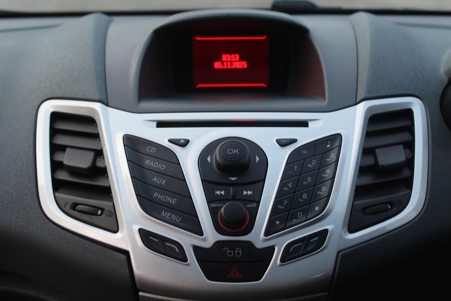 Used Ford Fiesta 2010 for sale - 76481401: Photo 17