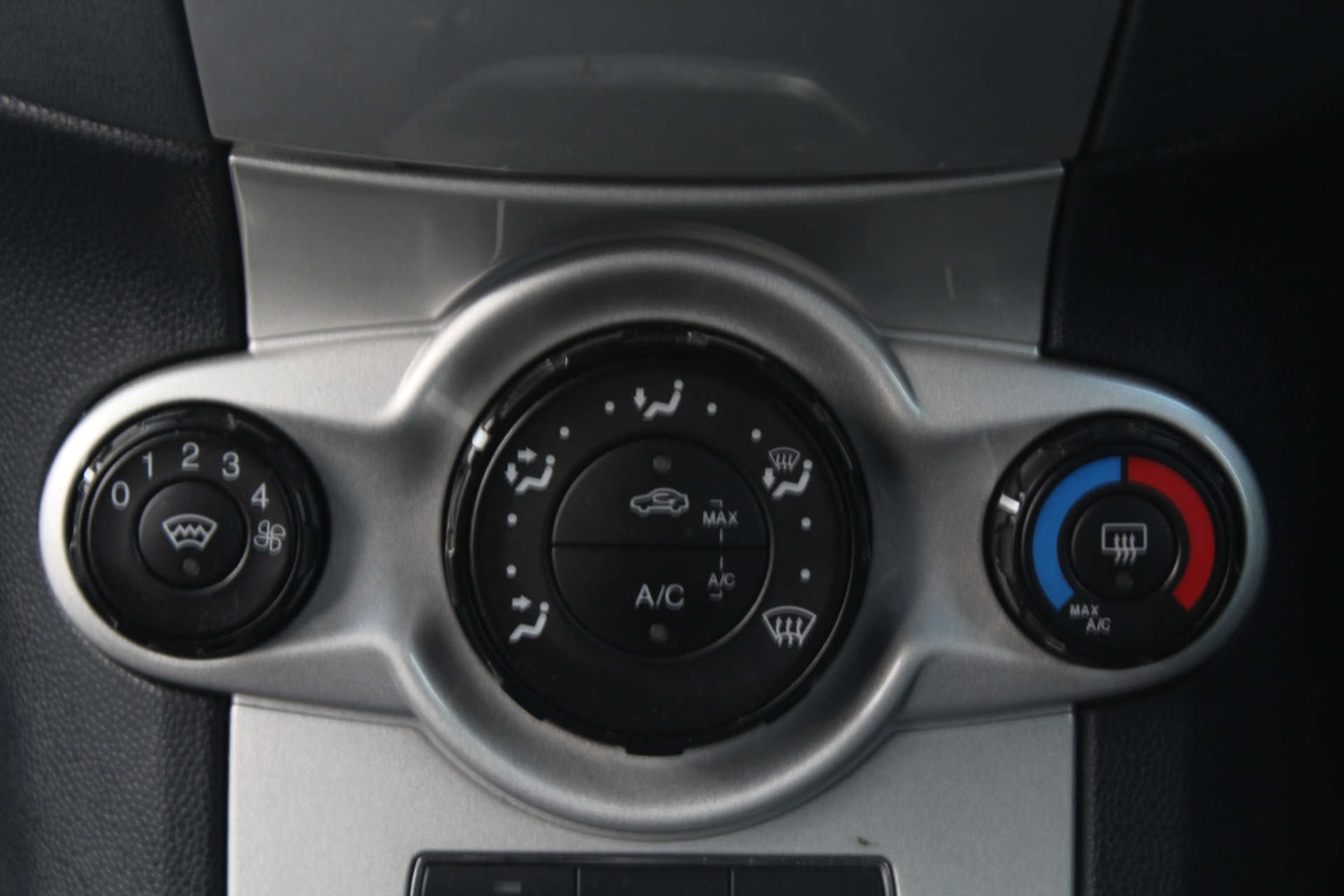 Used Ford Fiesta 2010 for sale - 76481401: Photo 19