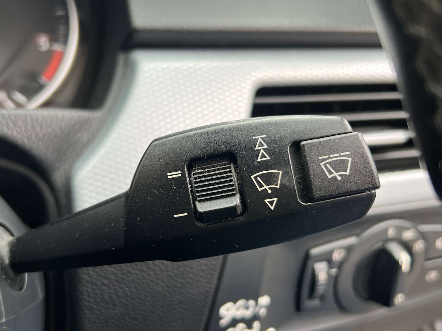 Used BMW 3 Series 2011 for sale - 76115737: Photo 18