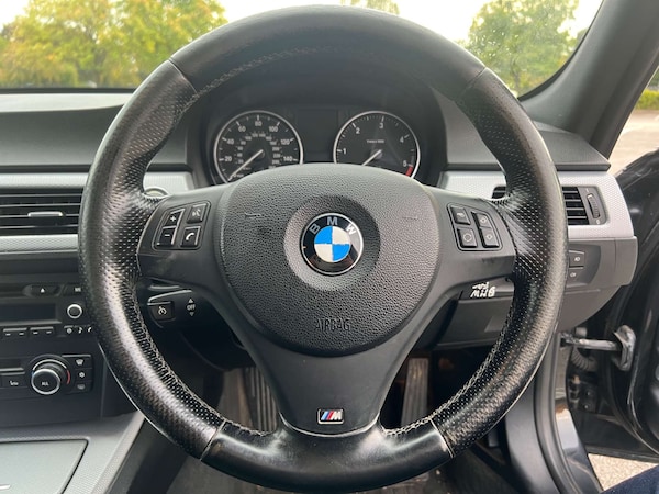 Used BMW 3 Series 2011 for sale - 76115737: Photo 20