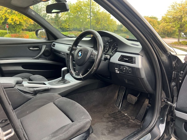 Used BMW 3 Series 2011 for sale - 76115737: Photo 22