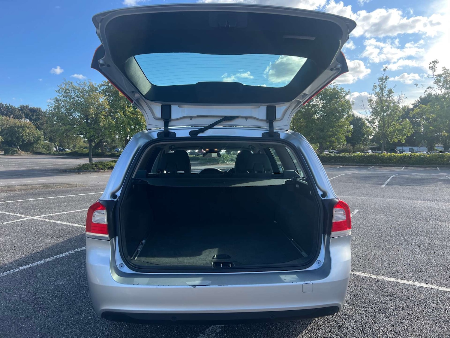 Used Volvo V70 2014 for sale - 76103767: Photo 30