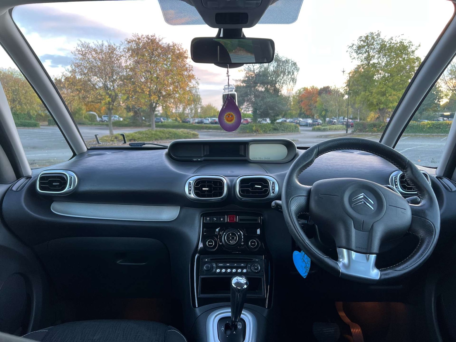 Used Citroen C3 Picasso 2012 for sale - 76313299: Photo 11