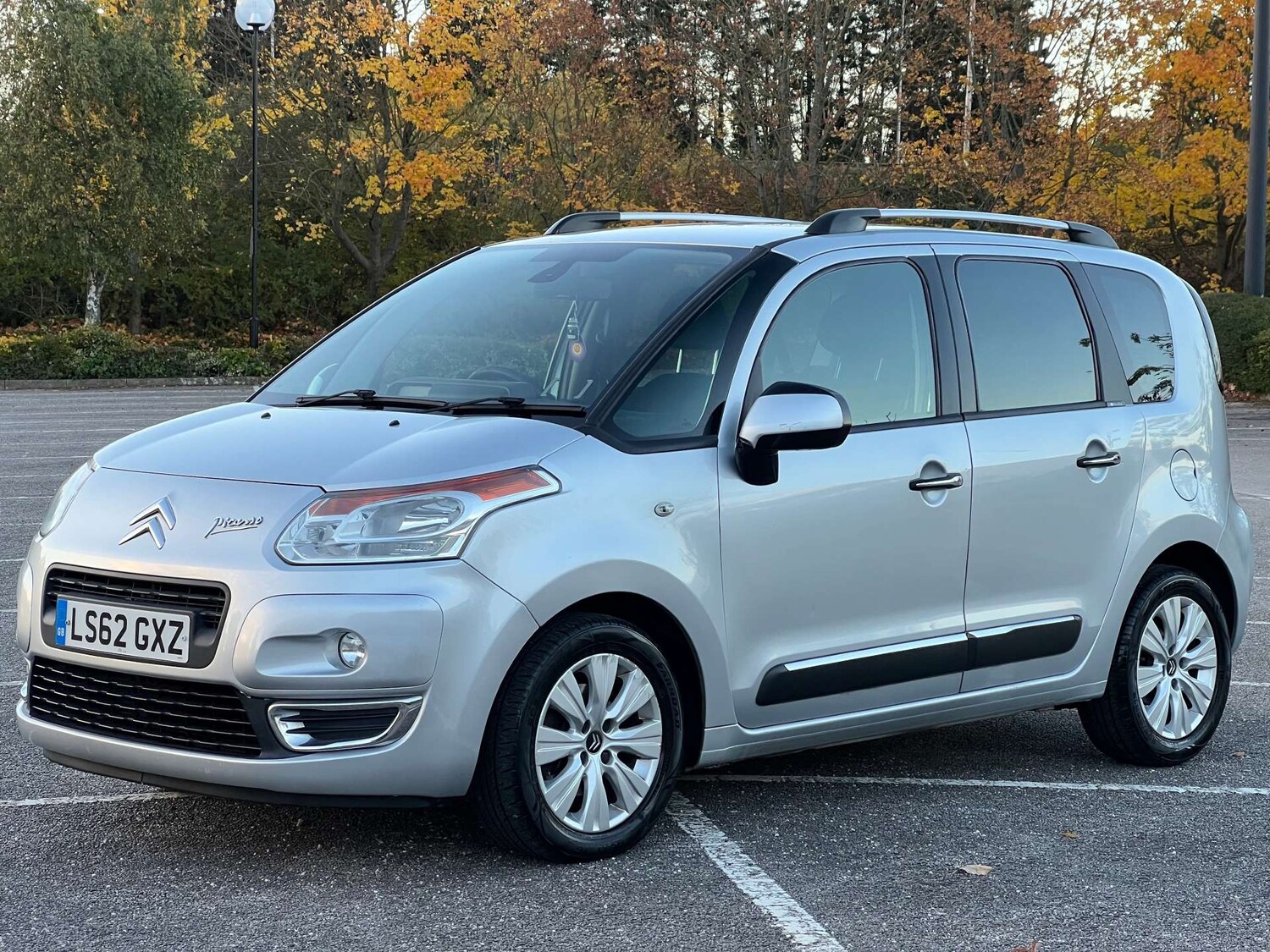 Used Citroen C3 Picasso 2012 for sale - 76313299: Photo 3