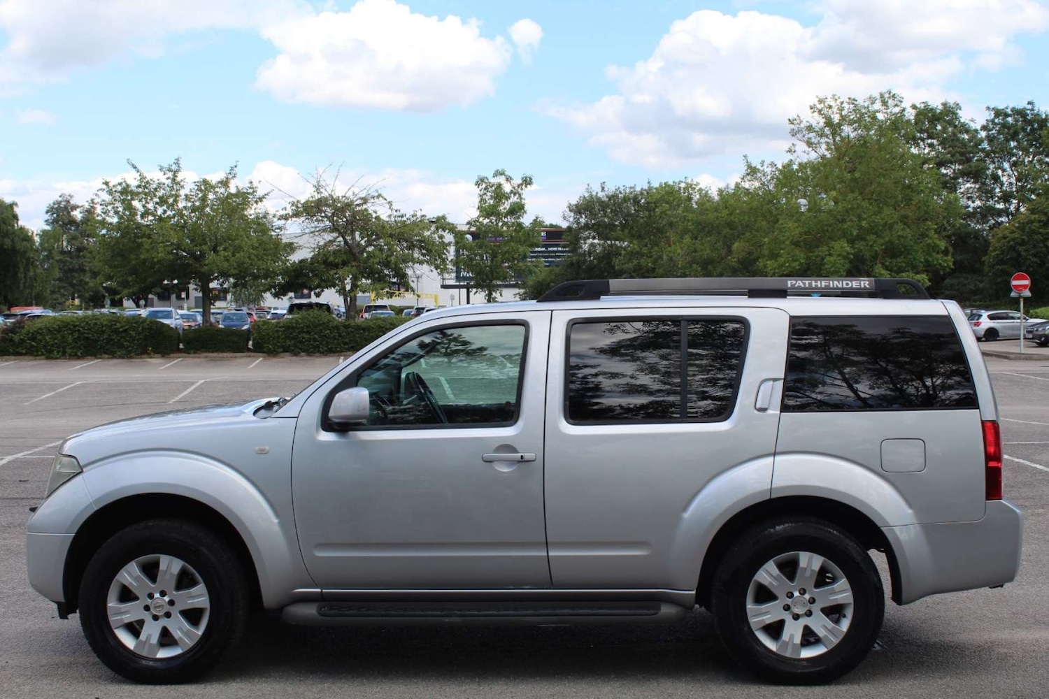 Used Nissan Pathfinder 2007 for sale - 76103936: Photo 6