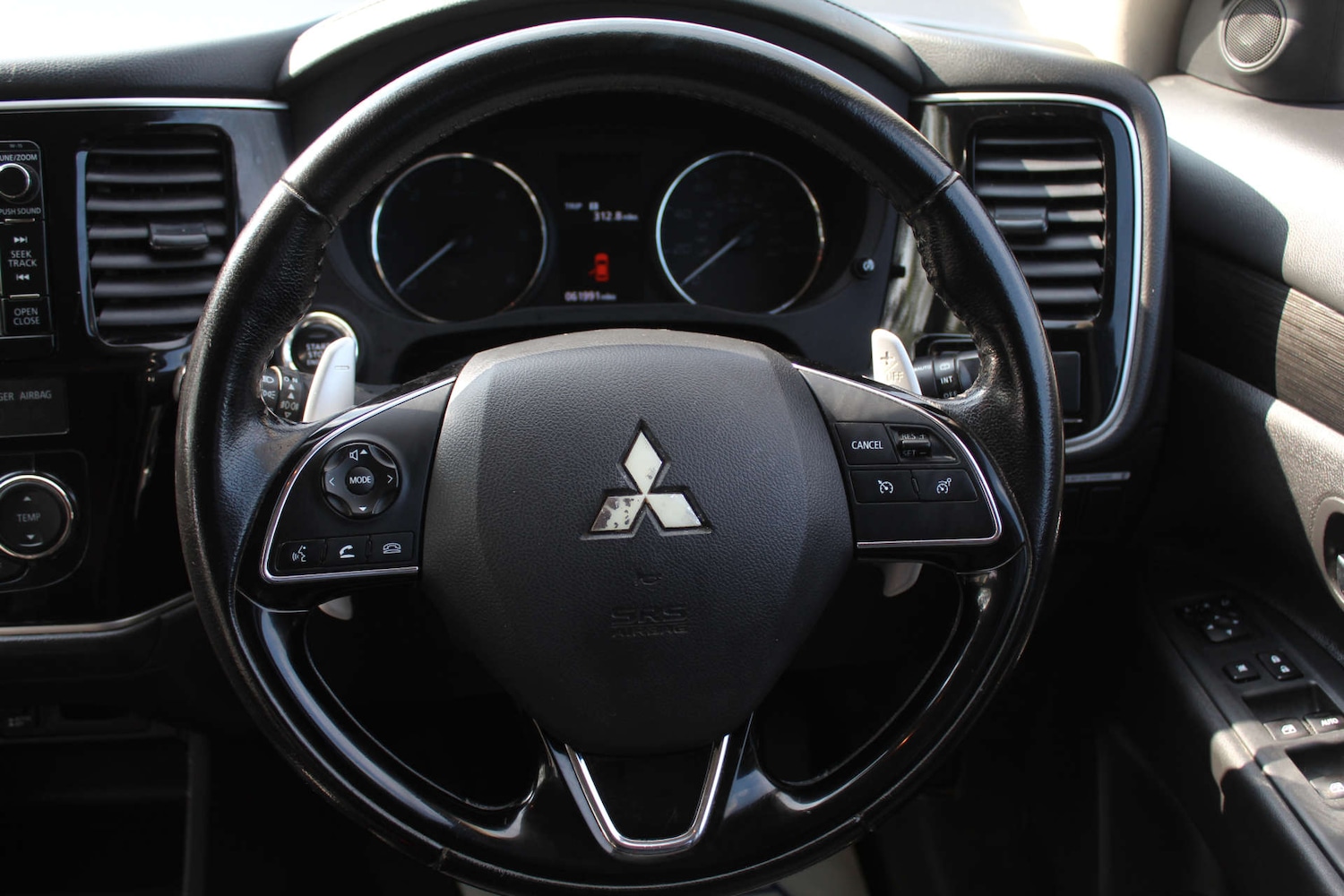 Used Mitsubishi Outlander 2016 for sale - 76103896: Photo 14