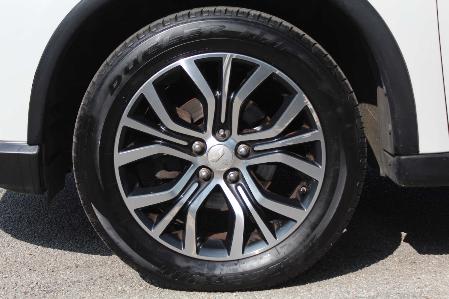 Used Mitsubishi Outlander 2016 for sale - 76103896: Photo 28